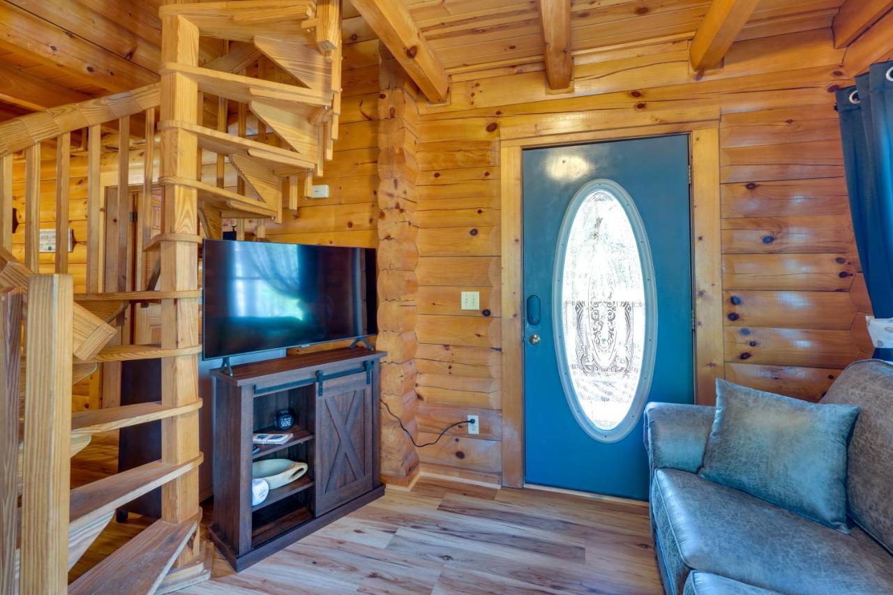 Lovely Gatlinburg Cabin With Private Hot Tub! Ngoại thất bức ảnh