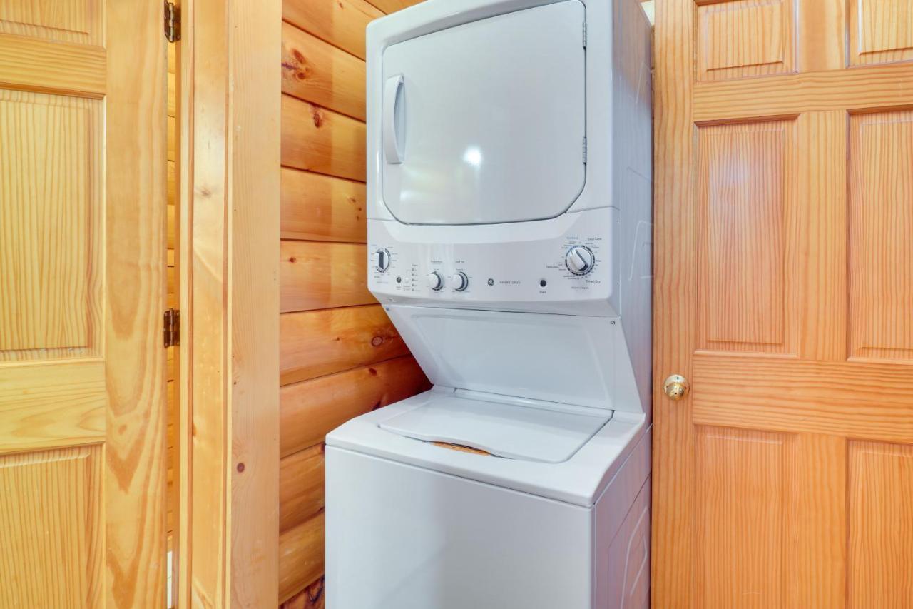 Lovely Gatlinburg Cabin With Private Hot Tub! Ngoại thất bức ảnh